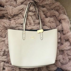 Authentic (only uses once) Coach Bag